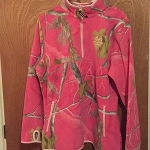 Lowered Price to $10…Realtree Pullover